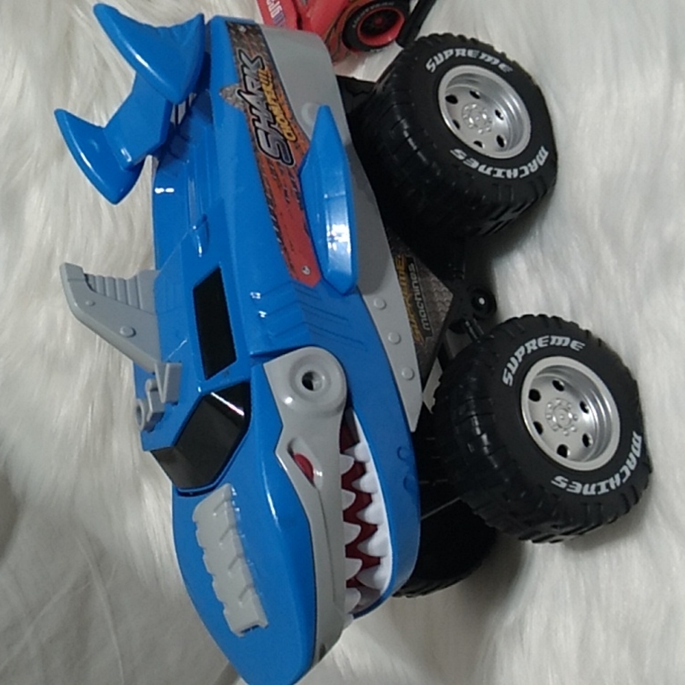 Shark Supreme Machine, Disney Cars RC Car, & Road Rippers Big Foot Bundle - Picture 3 of 8